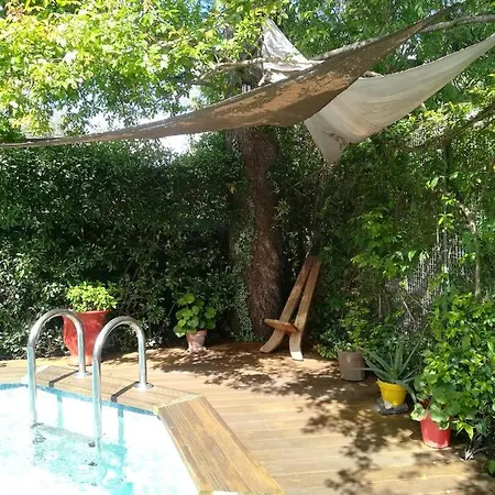 Grand Avec Piscine