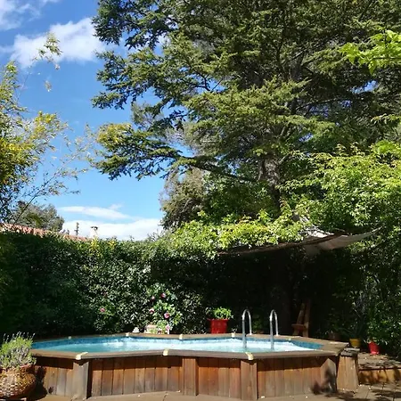 Grand Avec Piscine Apartmán *