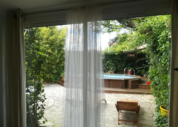 Grand Avec Piscine *